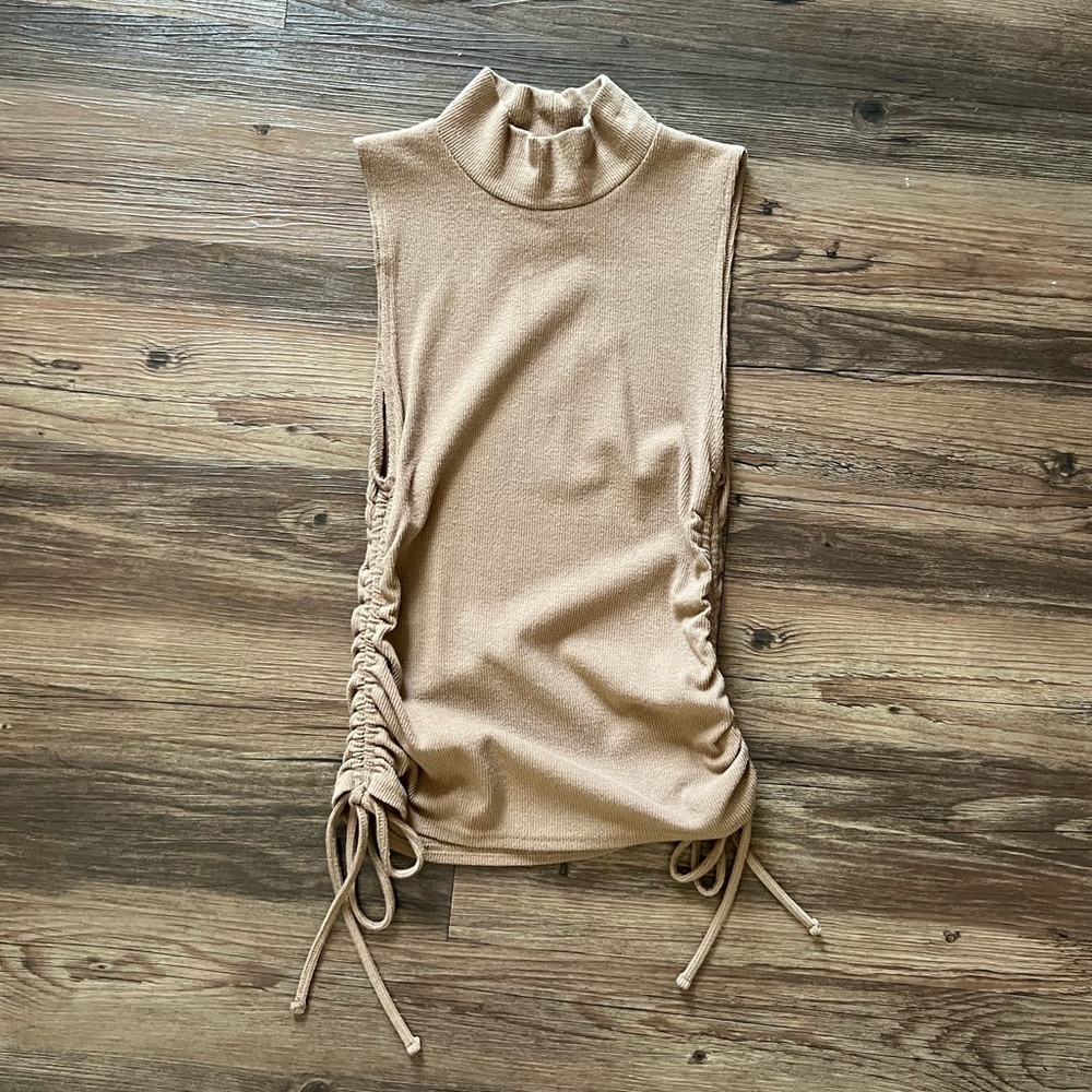 Ribbed mock neck crop top.